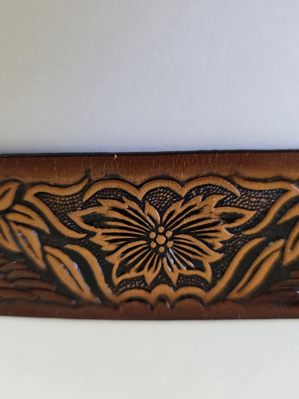 Vintage Tooled Leather American Eagle Belt USA Made Womens Size 36 Western - Picture 9 of 9